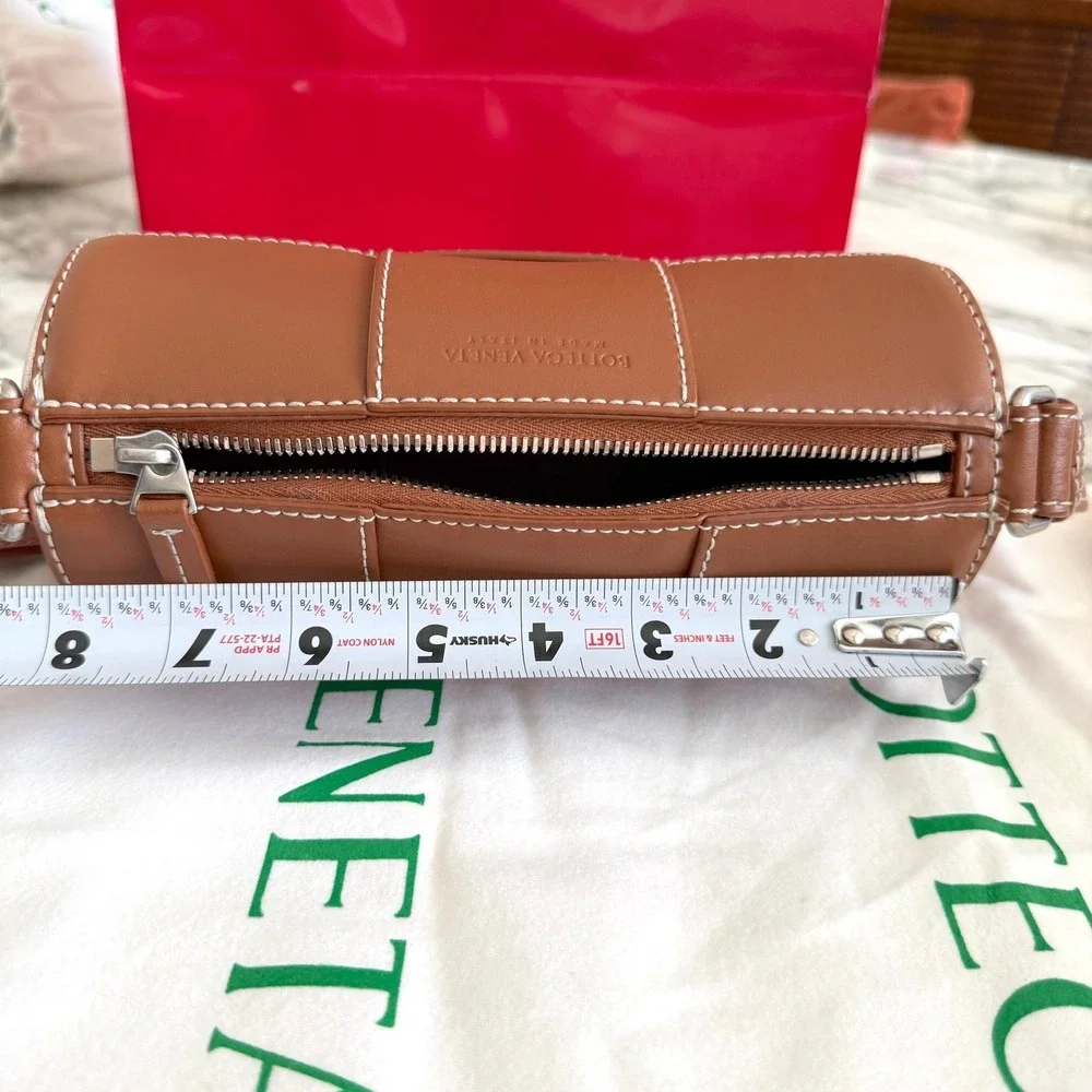 Bottega Veneta 741561‎ Urban Stitch Leather Barrel Bag Brown Crossbody